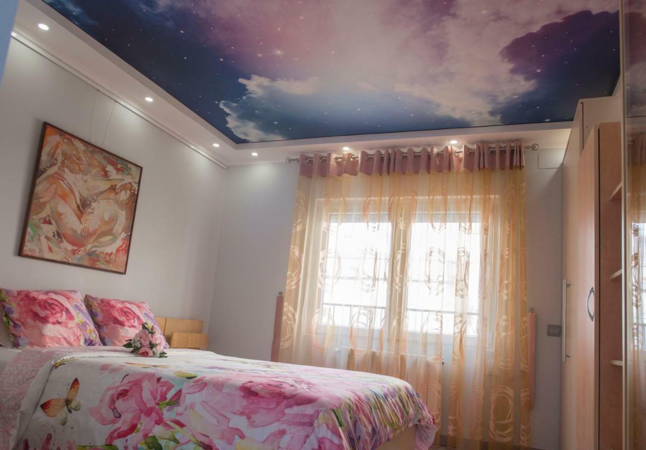 Camp Nou, Europa Fira - Modern Two-bedroom With Heating Appartement