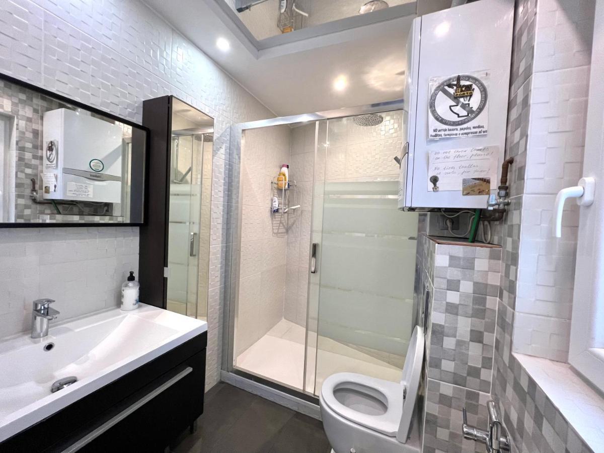 Camp Nou, Europa Fira - Modern Two-bedroom With Heating L’Hospitalet de Llobregat