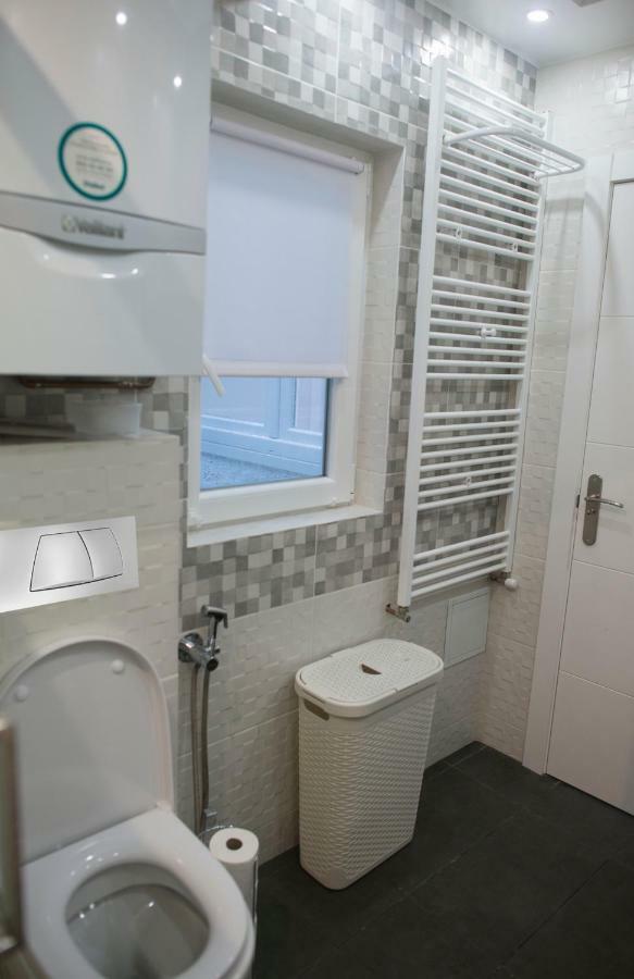 Camp Nou, Europa Fira - Modern Two-bedroom With Heating L’Hospitalet de Llobregat